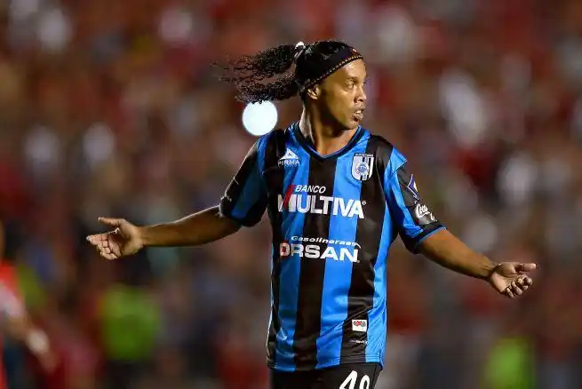 在世界足球 在世界足球