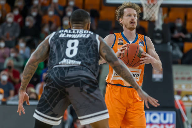 度更是为年 度更是为年